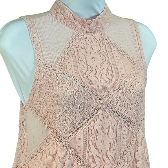 Mi Ami Sleeveless High Neck Criss-Cross Floral Lace Front Keyhole Back Top Small - Picture 3 of 10